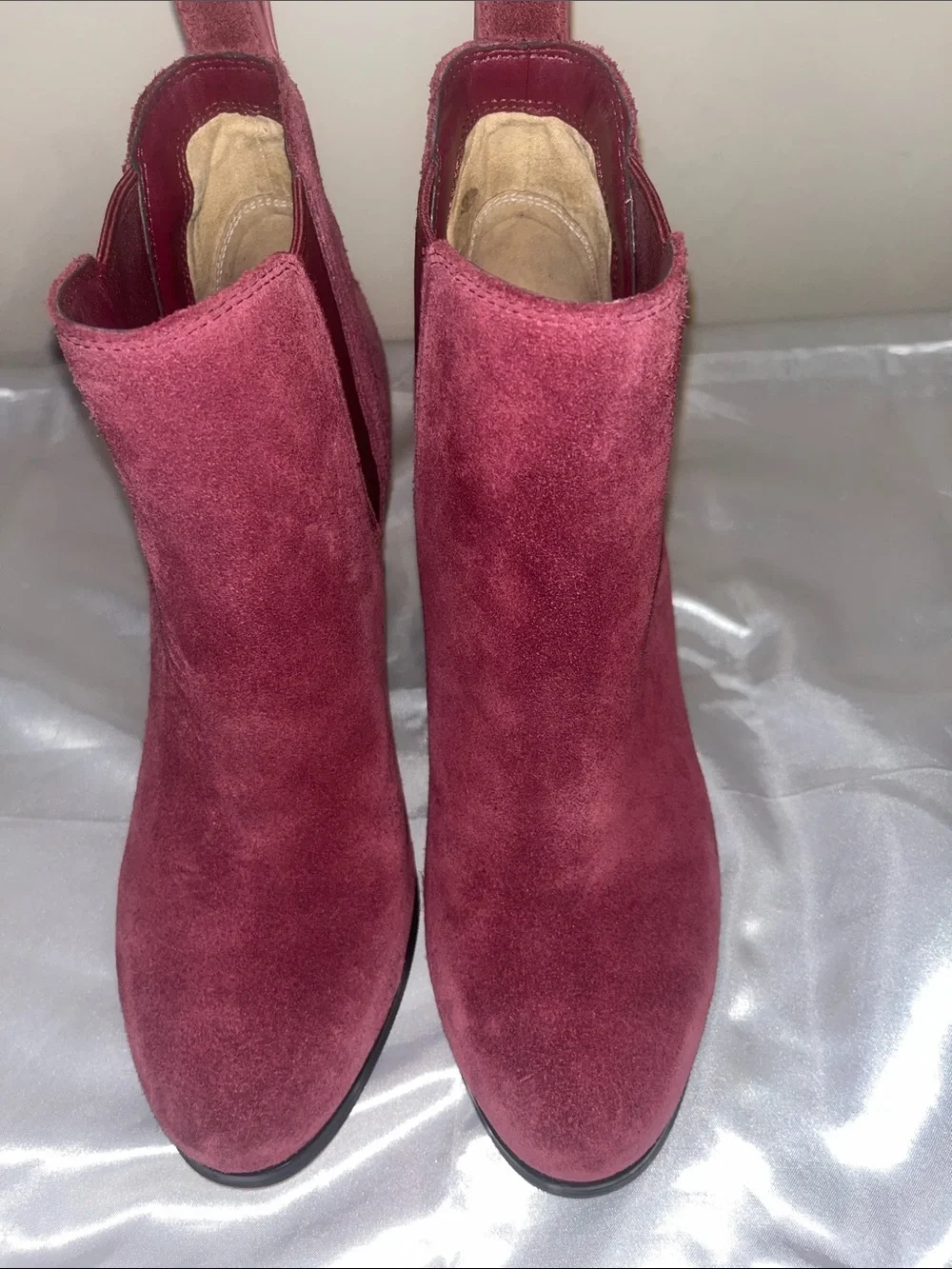 Michael Kors Mulberry Suede Ankle Booties with Block Heel Size 8 New w/O Box